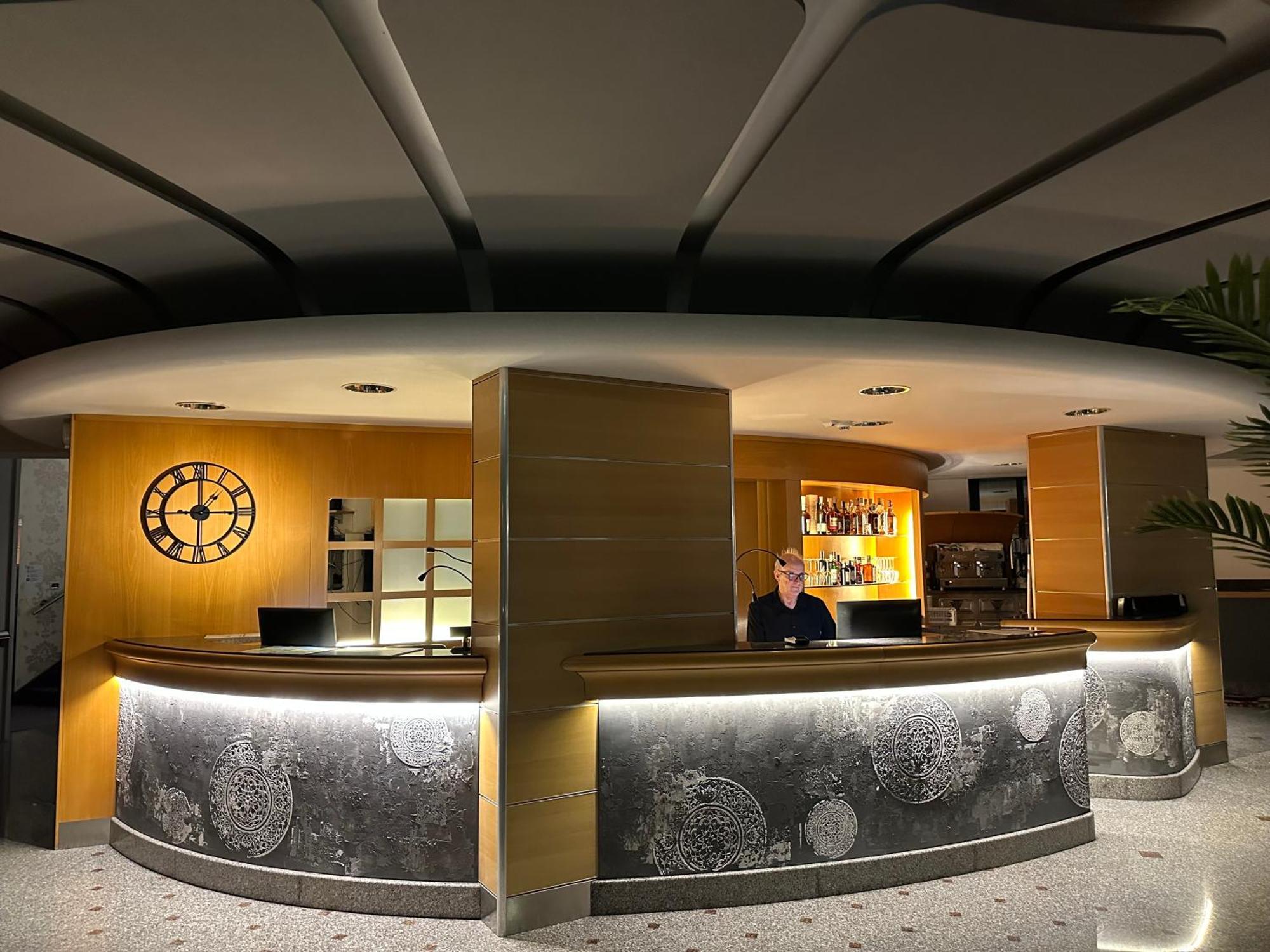 Dolcevita Park & Included Hotel