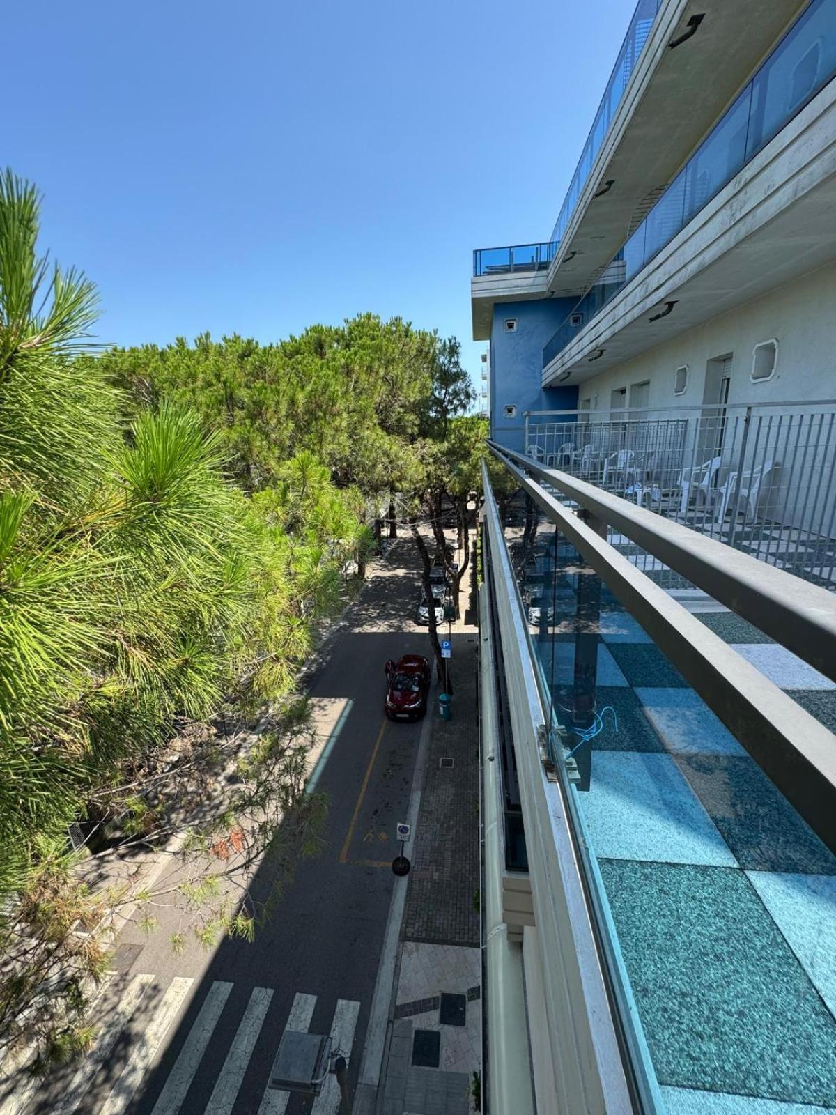 Dolcevita Park & Included