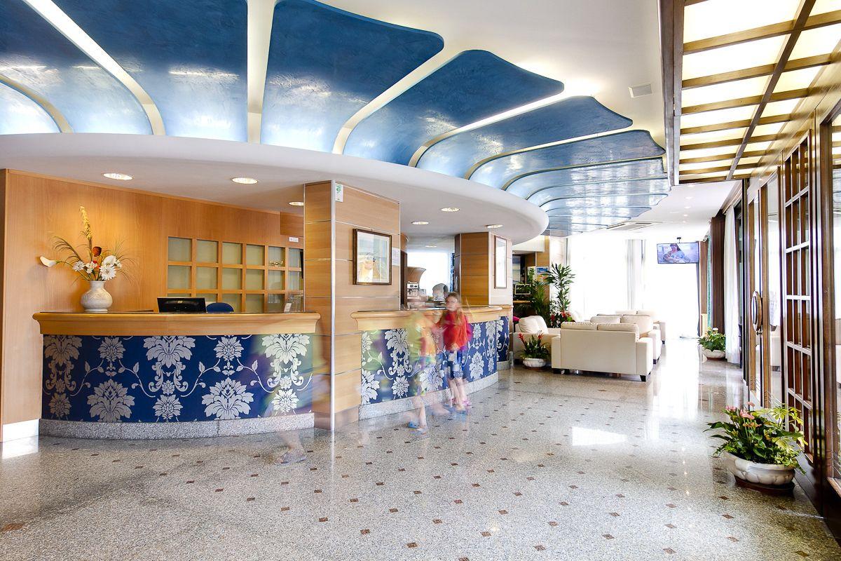 Dolcevita Park & Included