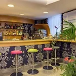 Dolcevita Park & Included